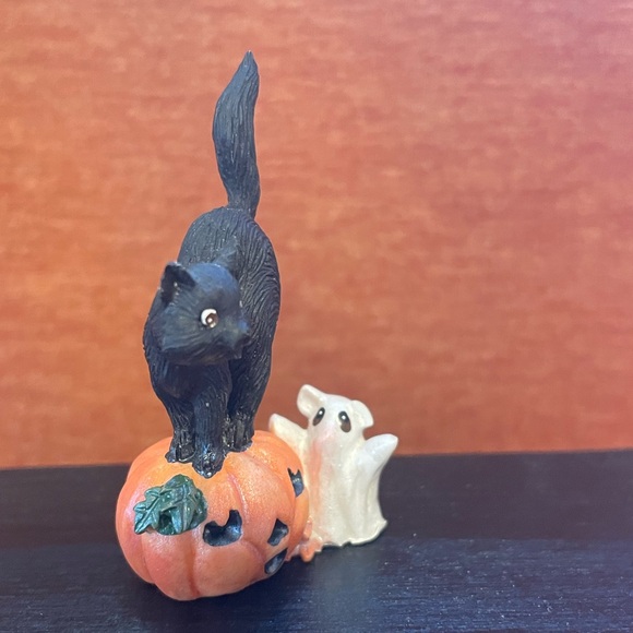 Hallmark and Enesco Haunted House Set (#4). - Picture 7 of 10